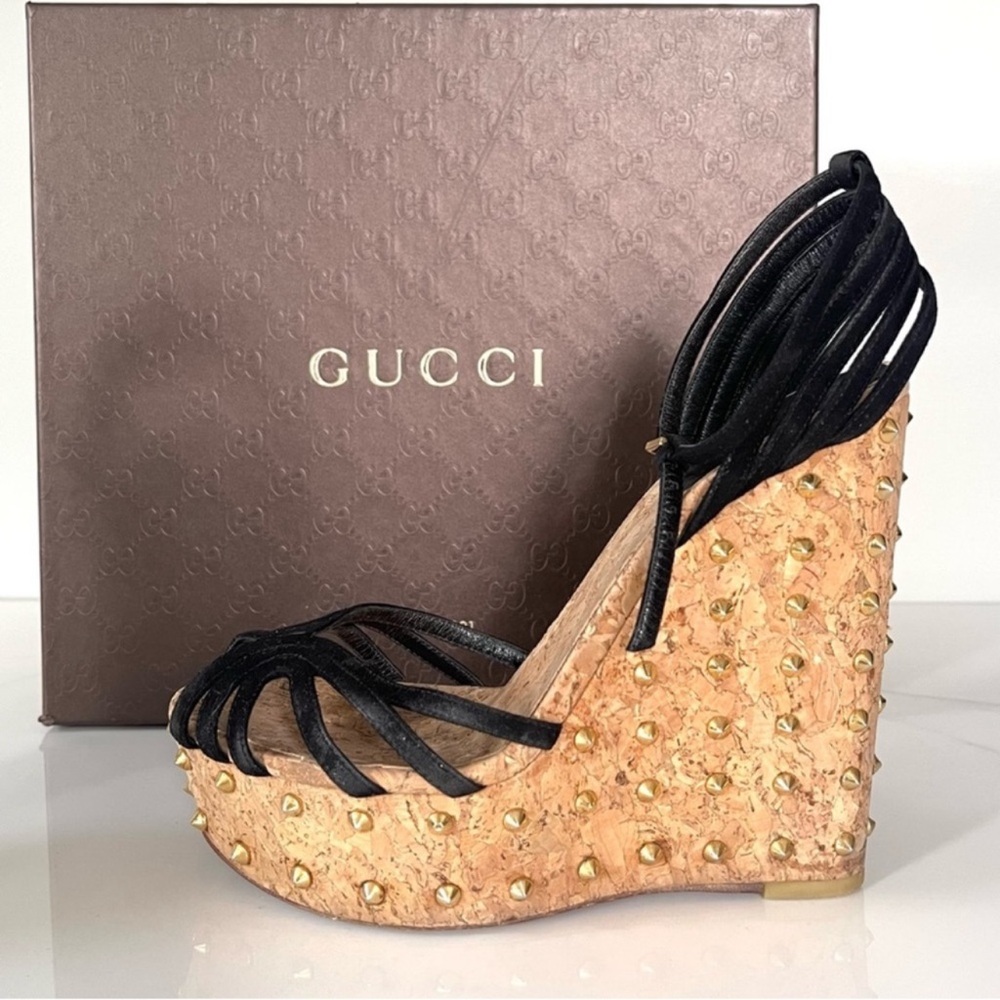 AUTHENTIC GUCCI RESORT COLLECTION STUDDED WEDGES - Picture 5 of 14